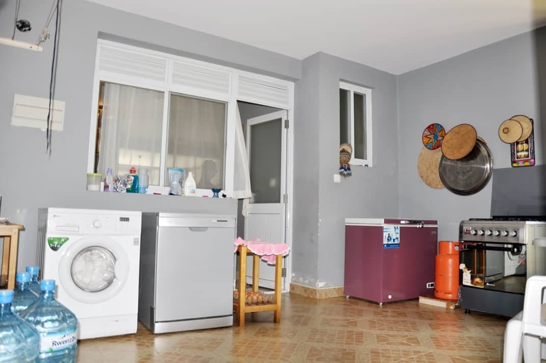 230448556_1197836697352050_5154388043908466875_n