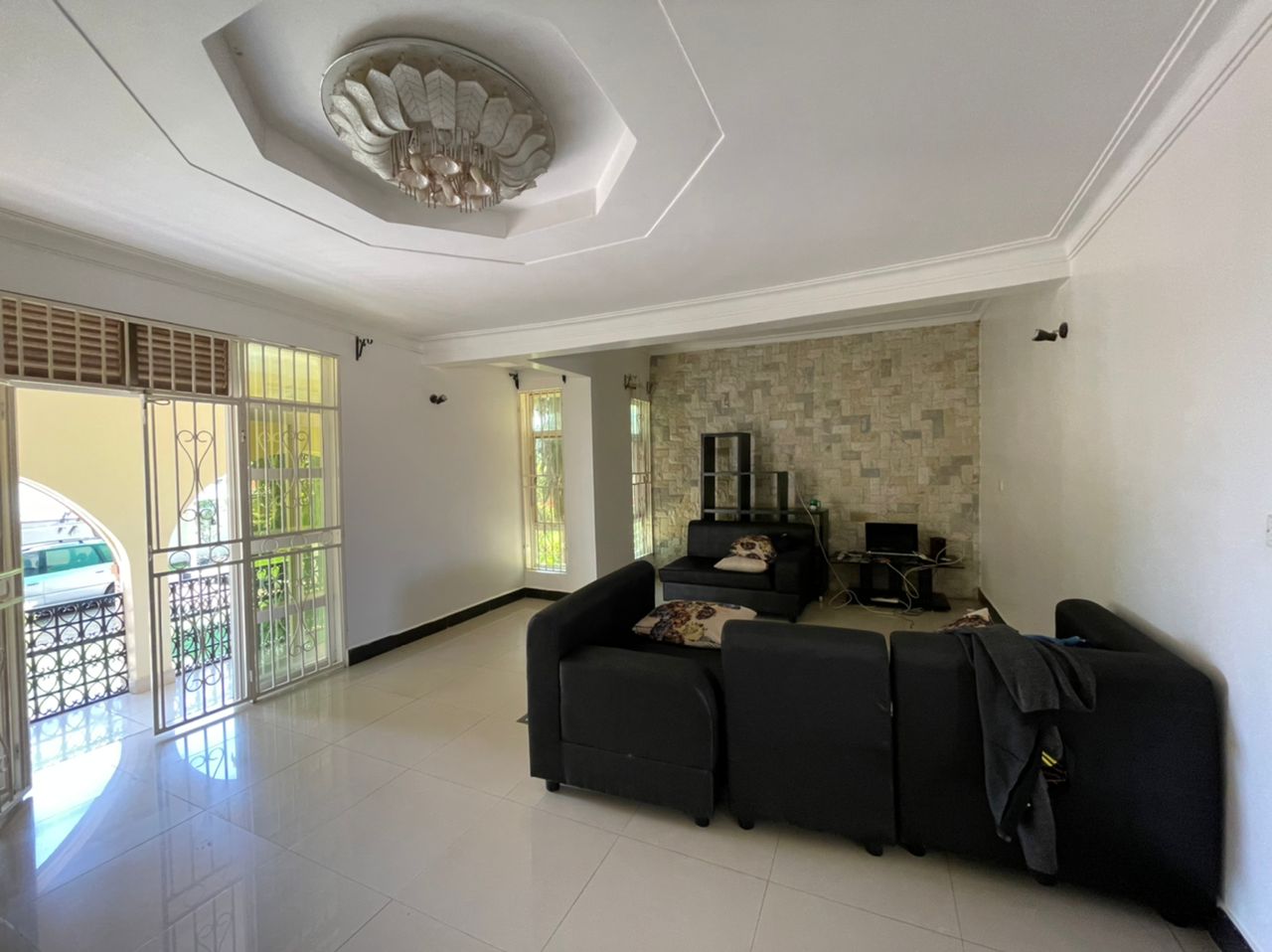 WhatsApp Image 2021-11-15 at 16.02.02 (1)