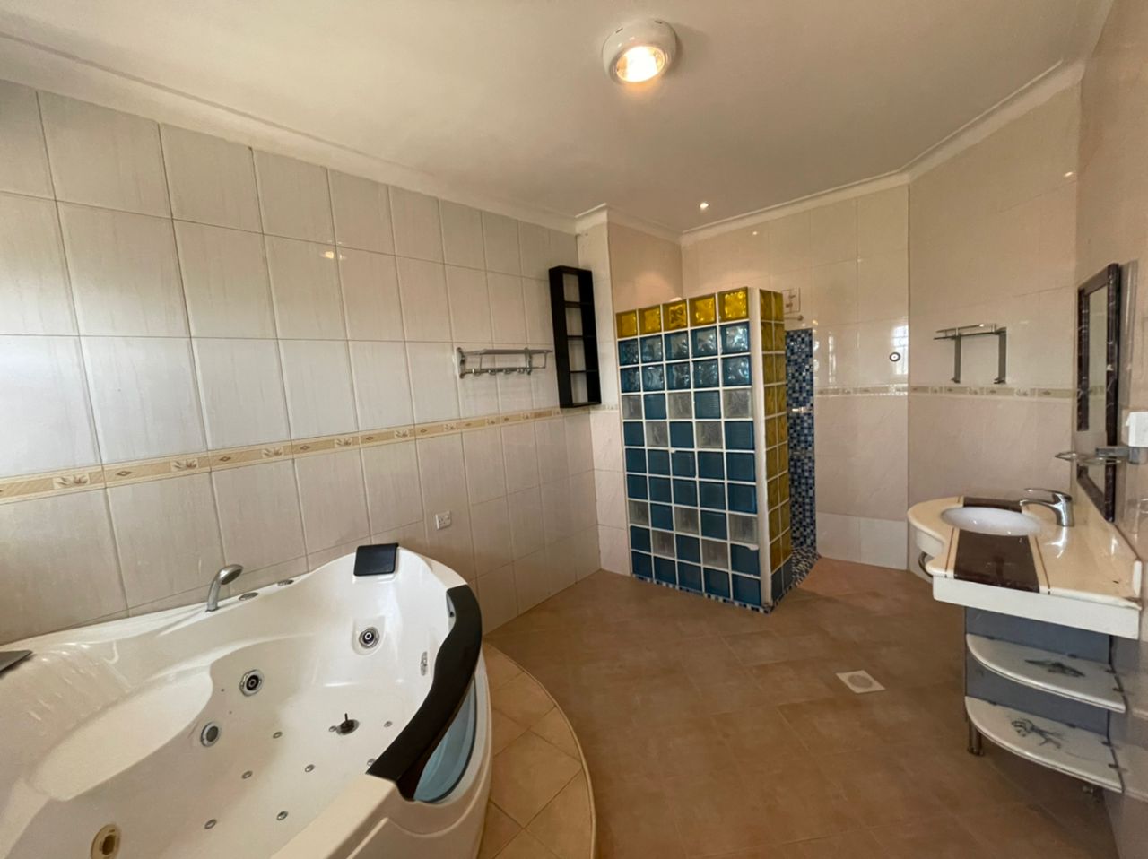 WhatsApp Image 2021-11-15 at 16.02.03