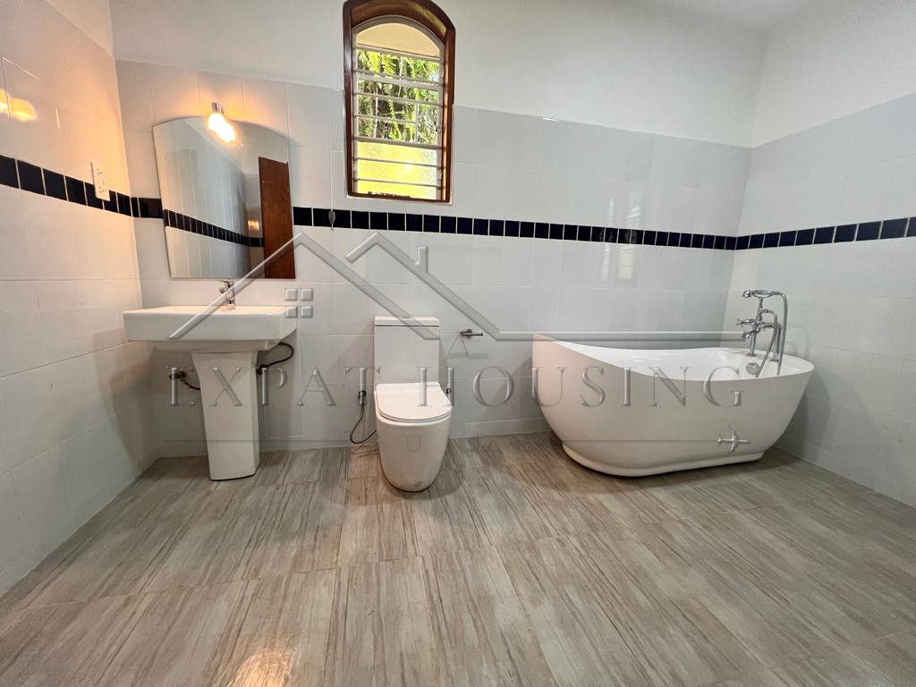 WhatsApp Image 2023-05-13 at 6.48.42 PM (9)