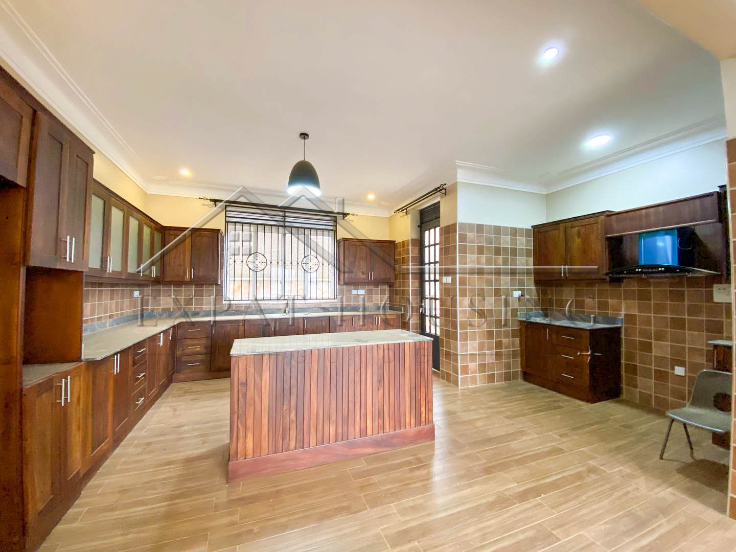 366579297_729939622477201_6634351347319008989_n