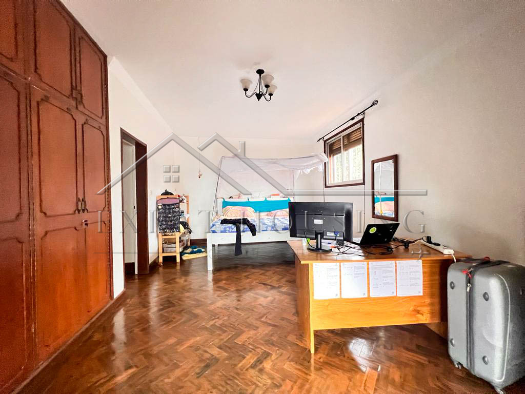 aedae6f8-c082-4edd-96bc-398639ba816d