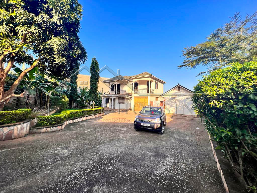 3Bedroom Home For sale in lower Muyenga