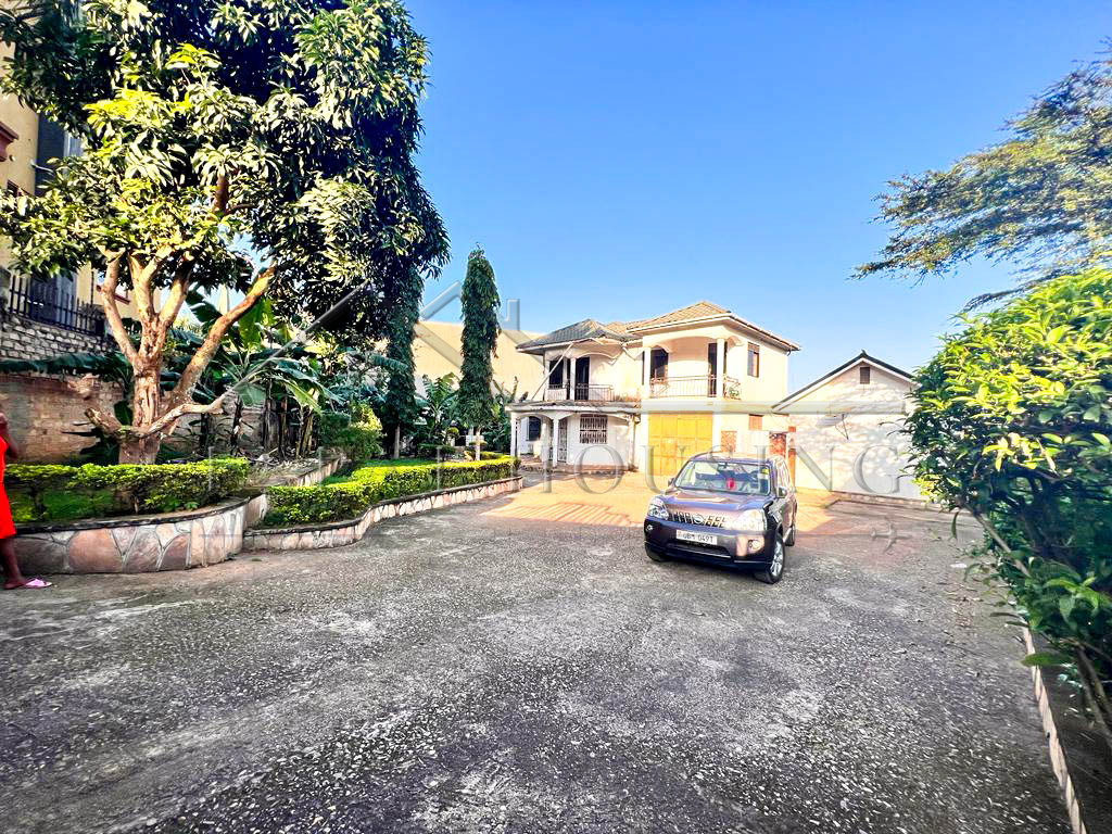 f939e8a1-55bd-40e8-93d1-fb437a3b3557