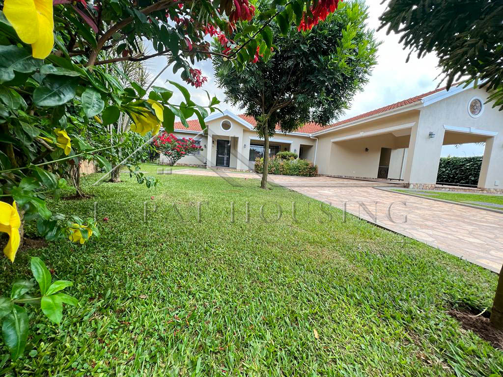 3Bedroom Home In Naguru