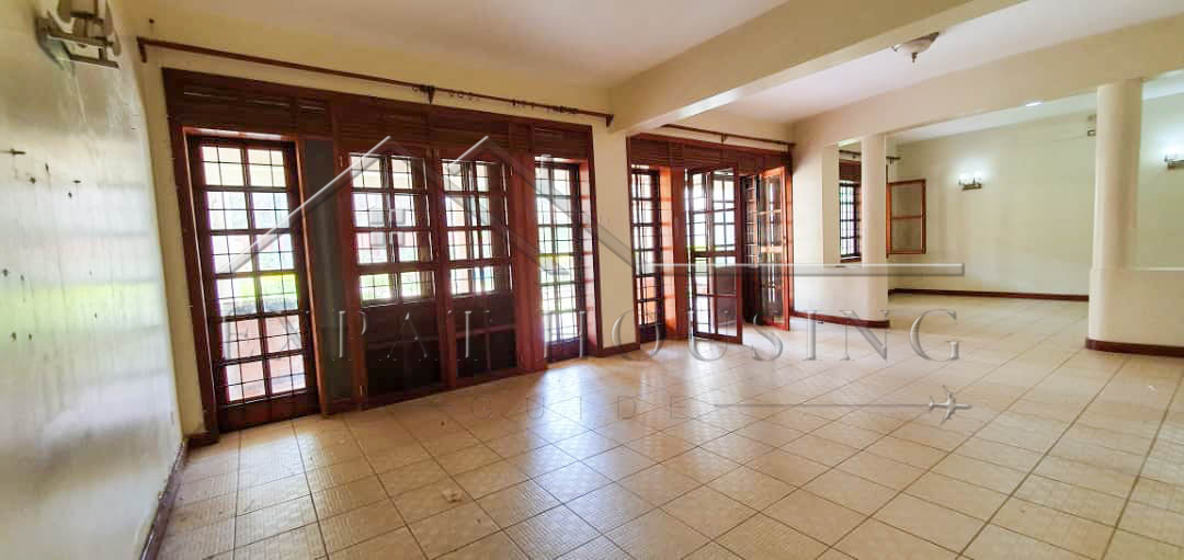 fc34a98f-f1b7-4ebf-b018-d162a7ac9f3c