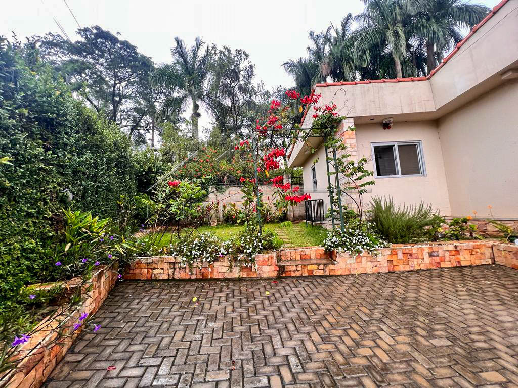 b2f00b7d-559f-4417-9c34-9bfdd3635f54