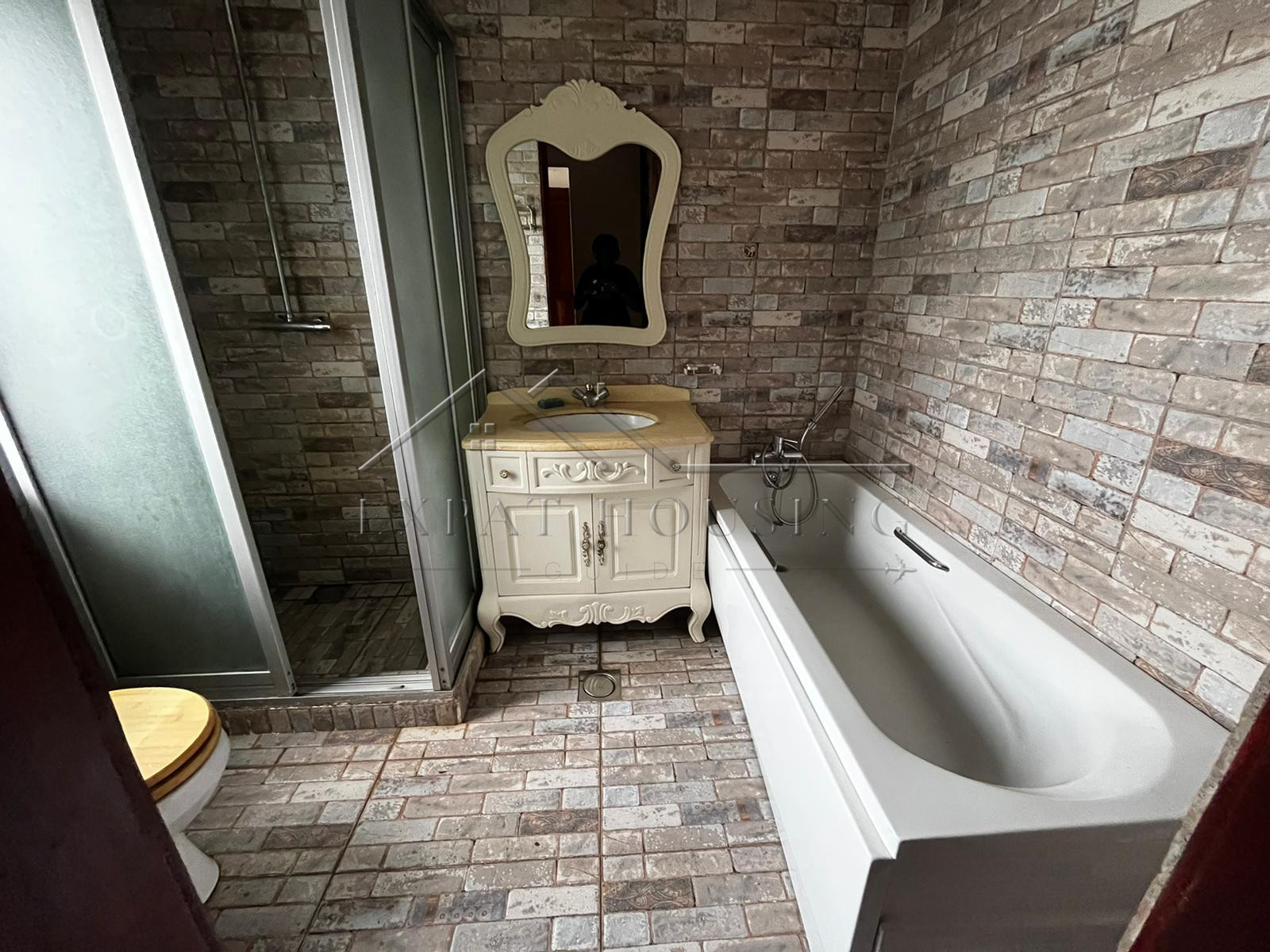 2b513d43-cd4e-4994-a7de-4e6f5e61e8f7