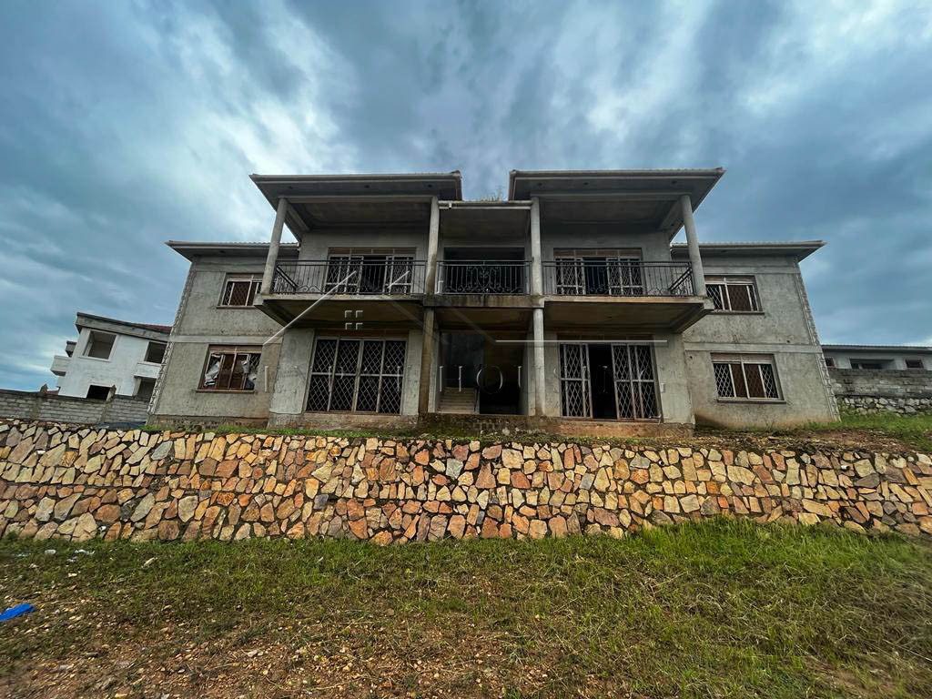 6944466f-7c20-4eb5-8ed8-ab65a7452604