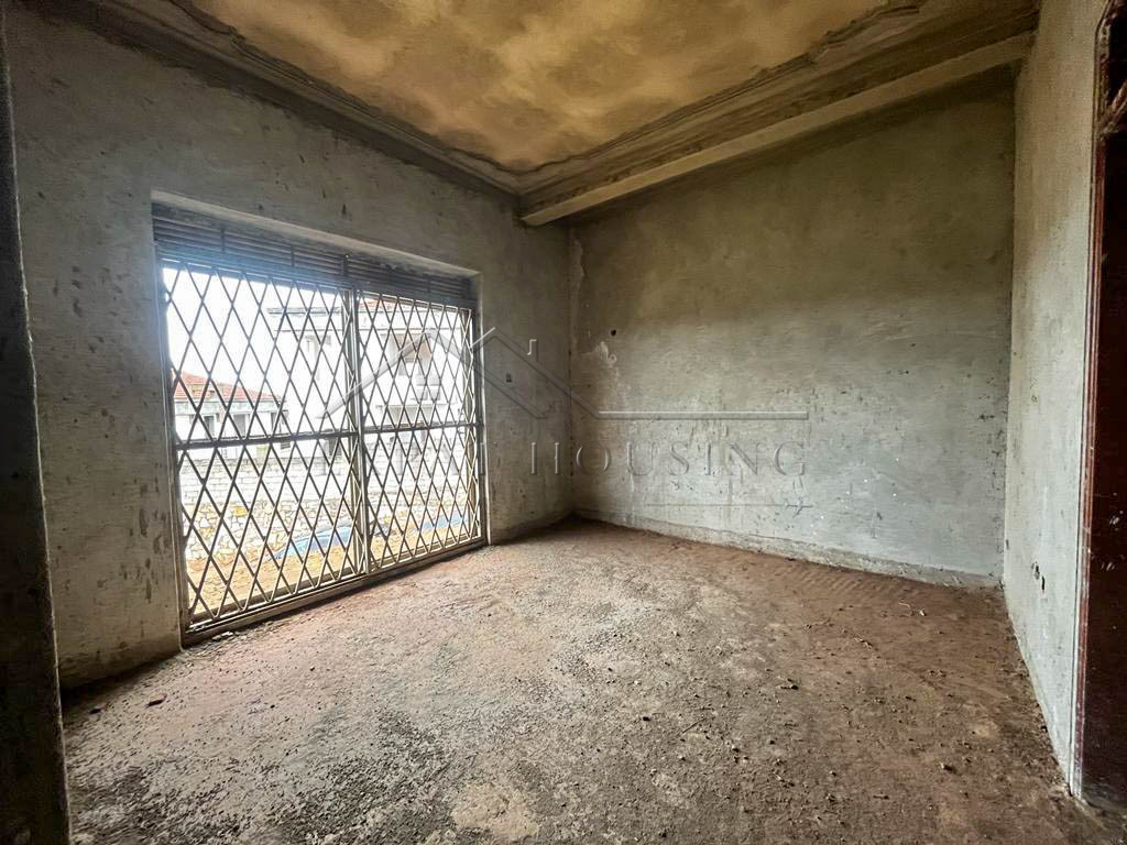 e304c25a-1169-4289-9150-94c84e8483ff