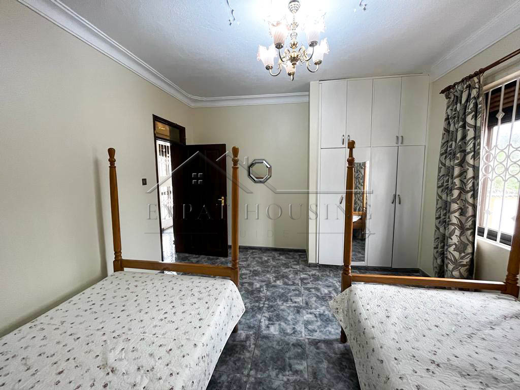 0b76ad4c-7c40-4d3c-9ef6-2c5edfaf5b40 (1)