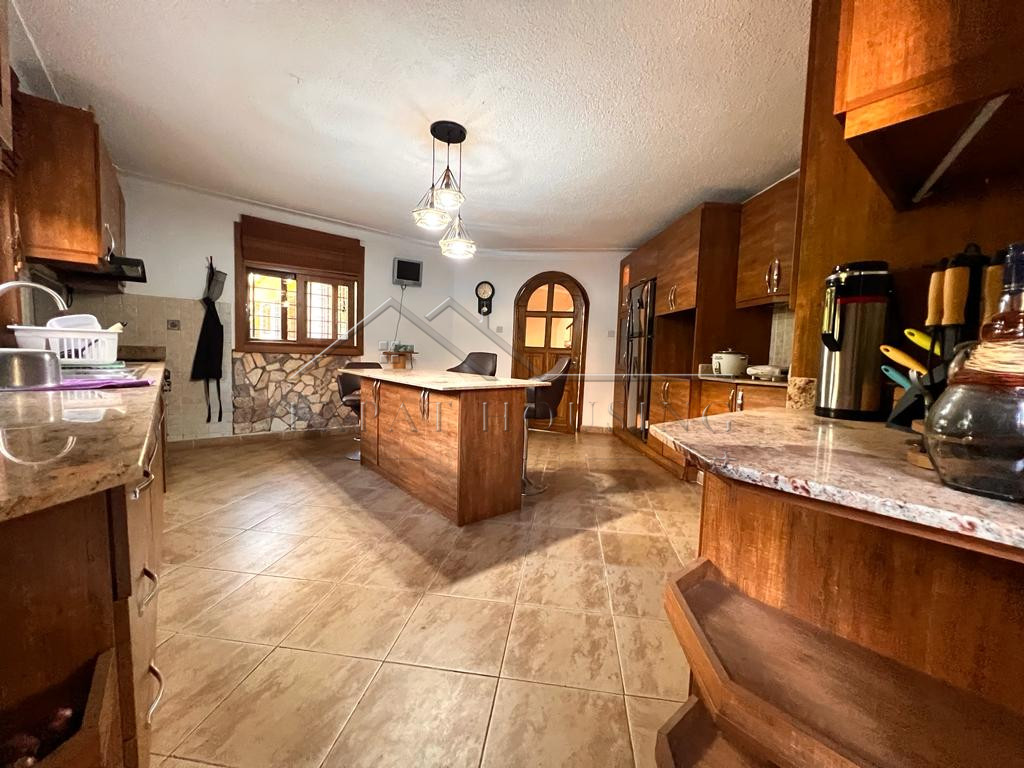 759834fe-03a9-4826-bcbe-b911cbbb0c07