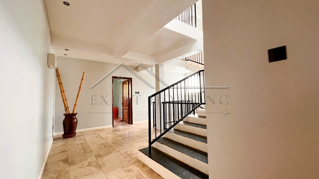 c23d1b10-65bc-4bb8-8f53-0eb0be02a175