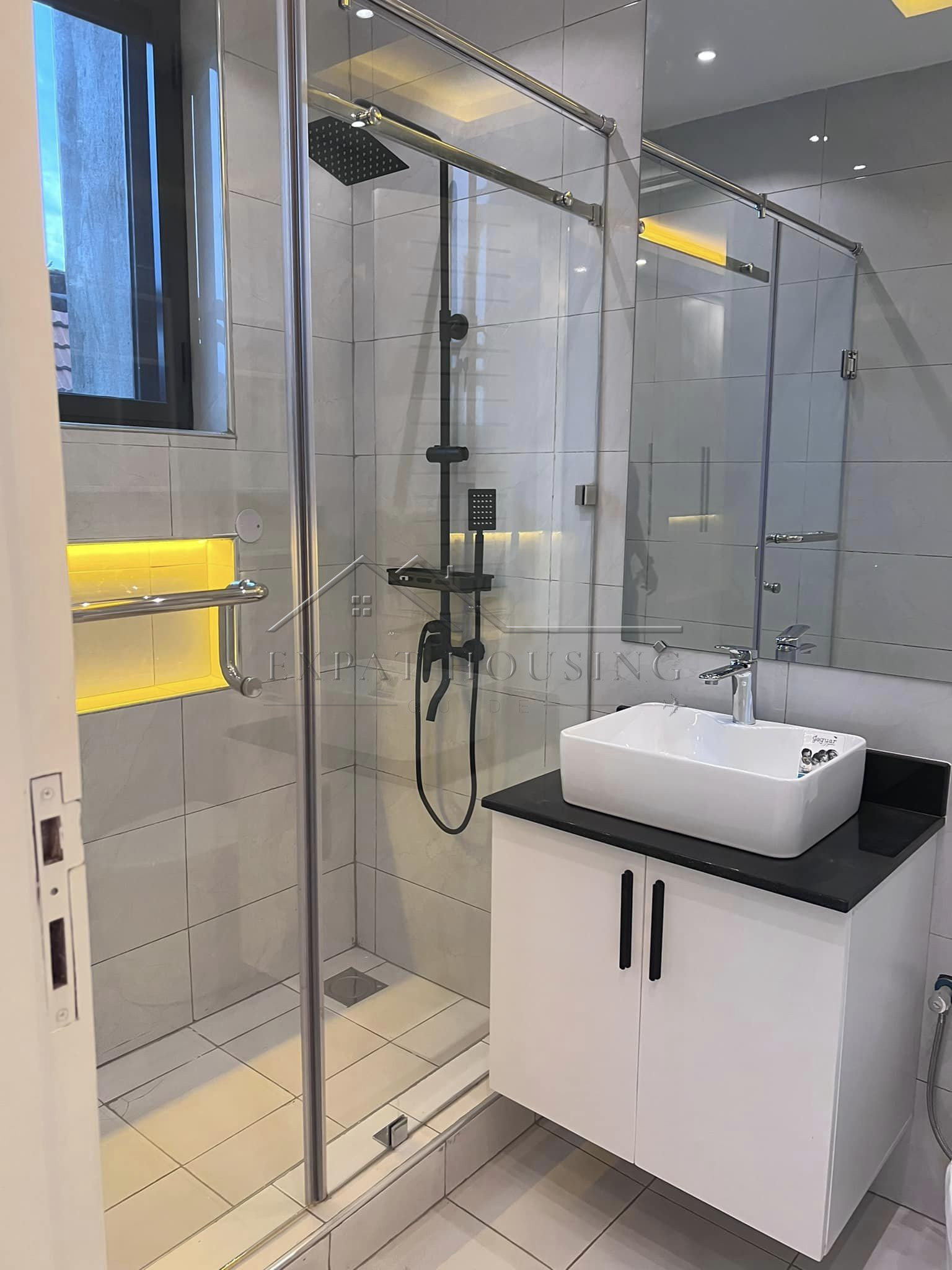 404603946_320087757496490_2577421527650349726_n