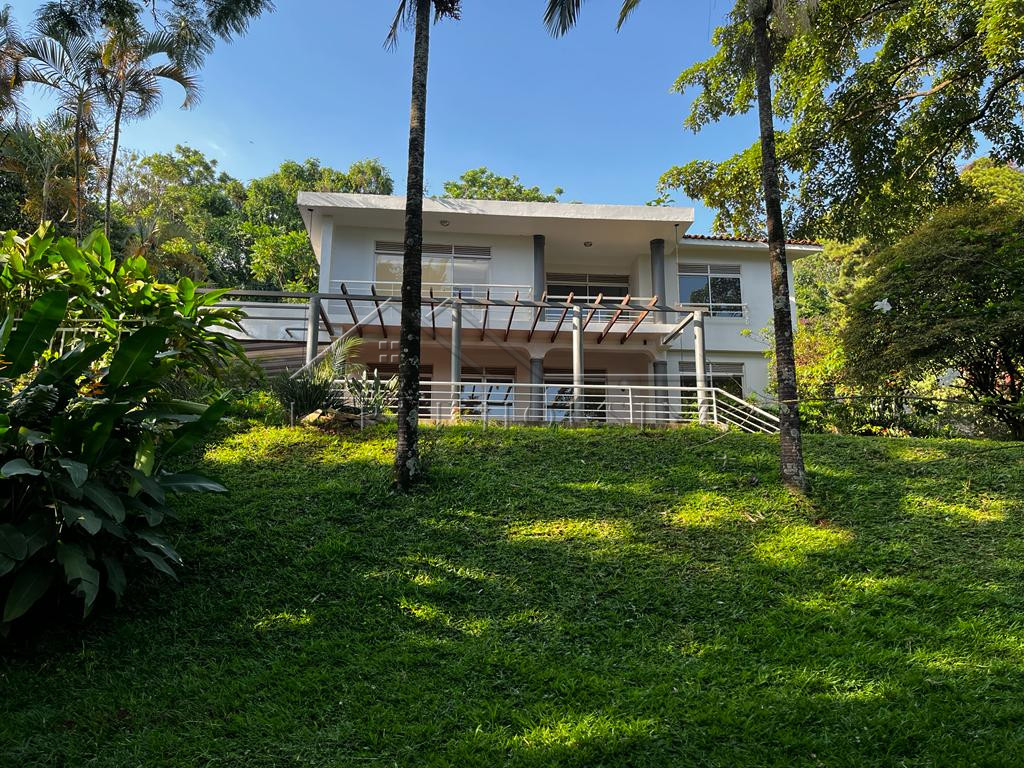 f67d89d0-a087-4fc0-8c37-5949cf31736f