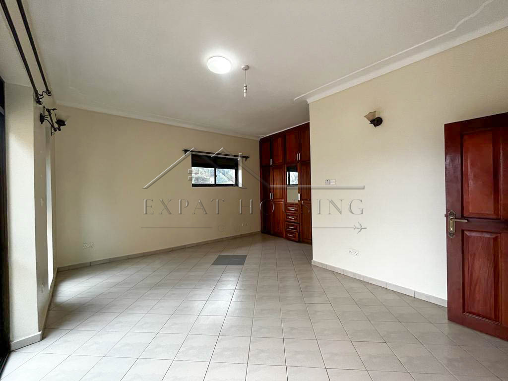 5e698cc4-9208-4e4e-ab2e-0c7597954592