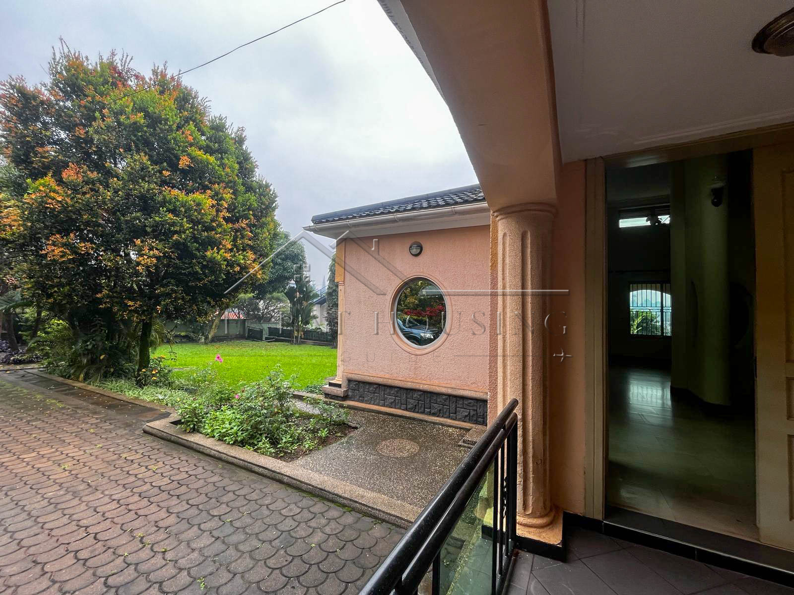 6ee13787-3f3d-49e6-84f3-43e79d31422f