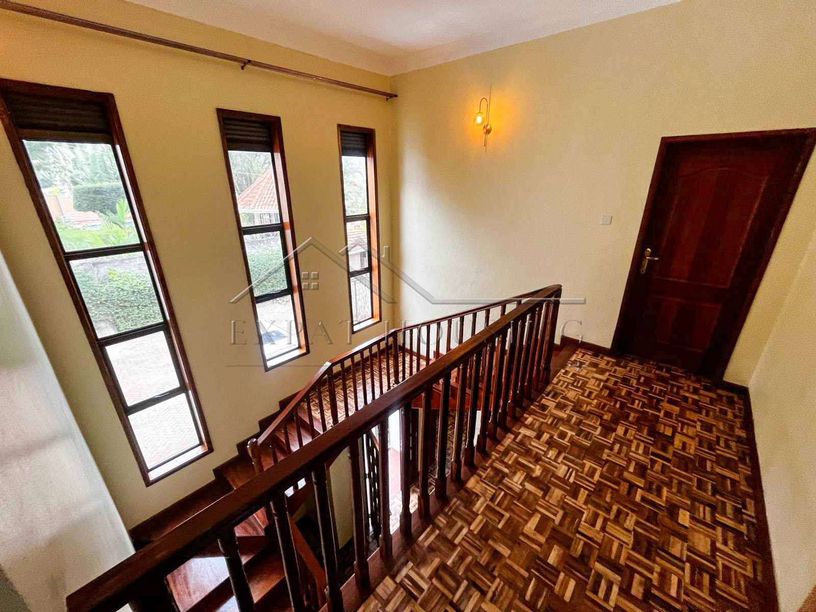 18e8410c-8cb2-473b-831f-92d6e8f7d8c5 (1)