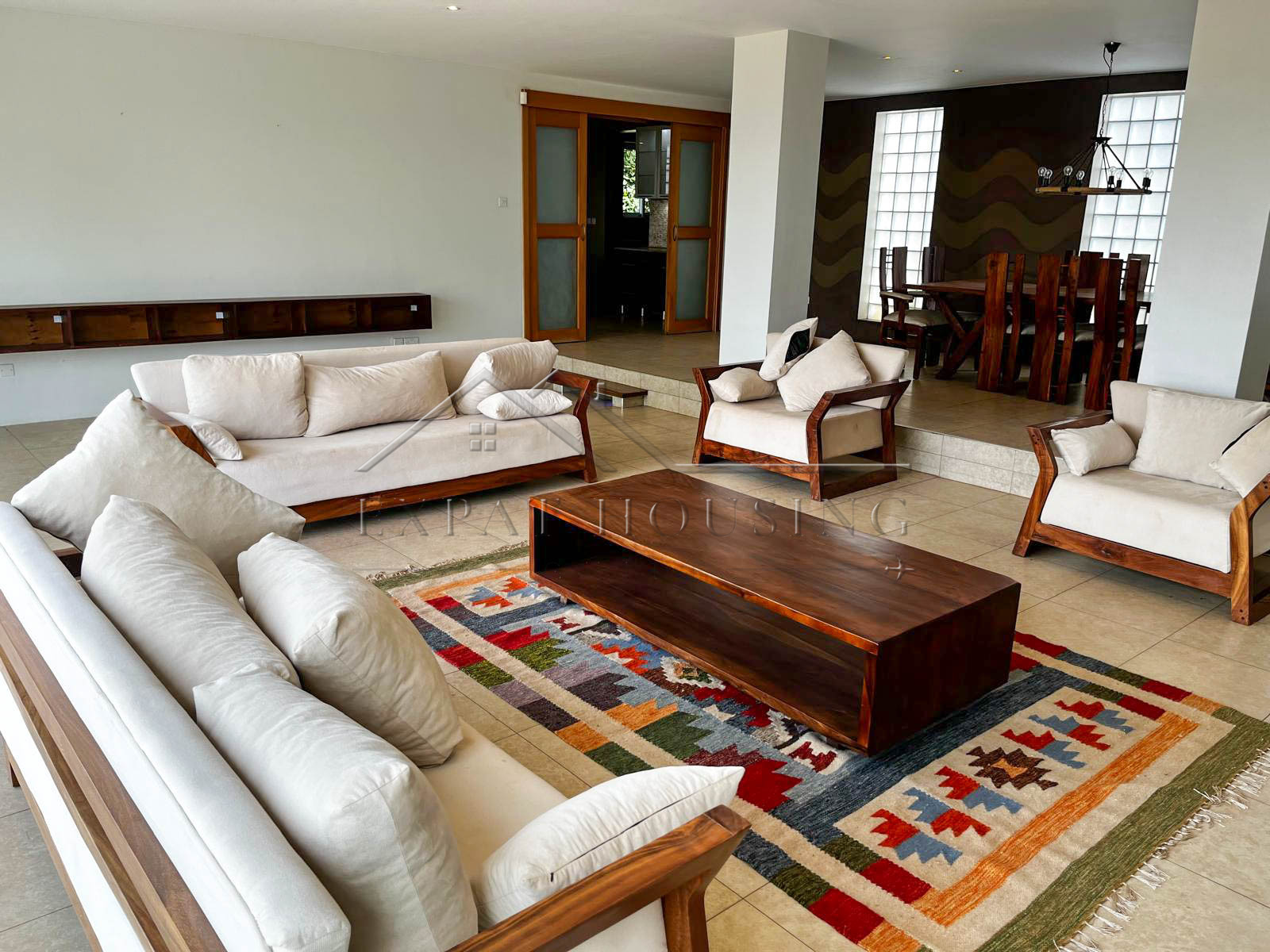 17712dbb-f451-4bc9-87b3-416d5cad55c3