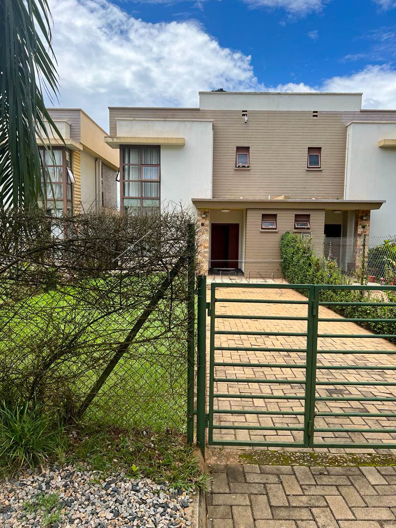 fb565a51-fb17-49c1-95cb-e254ea7ae4d5 (1)