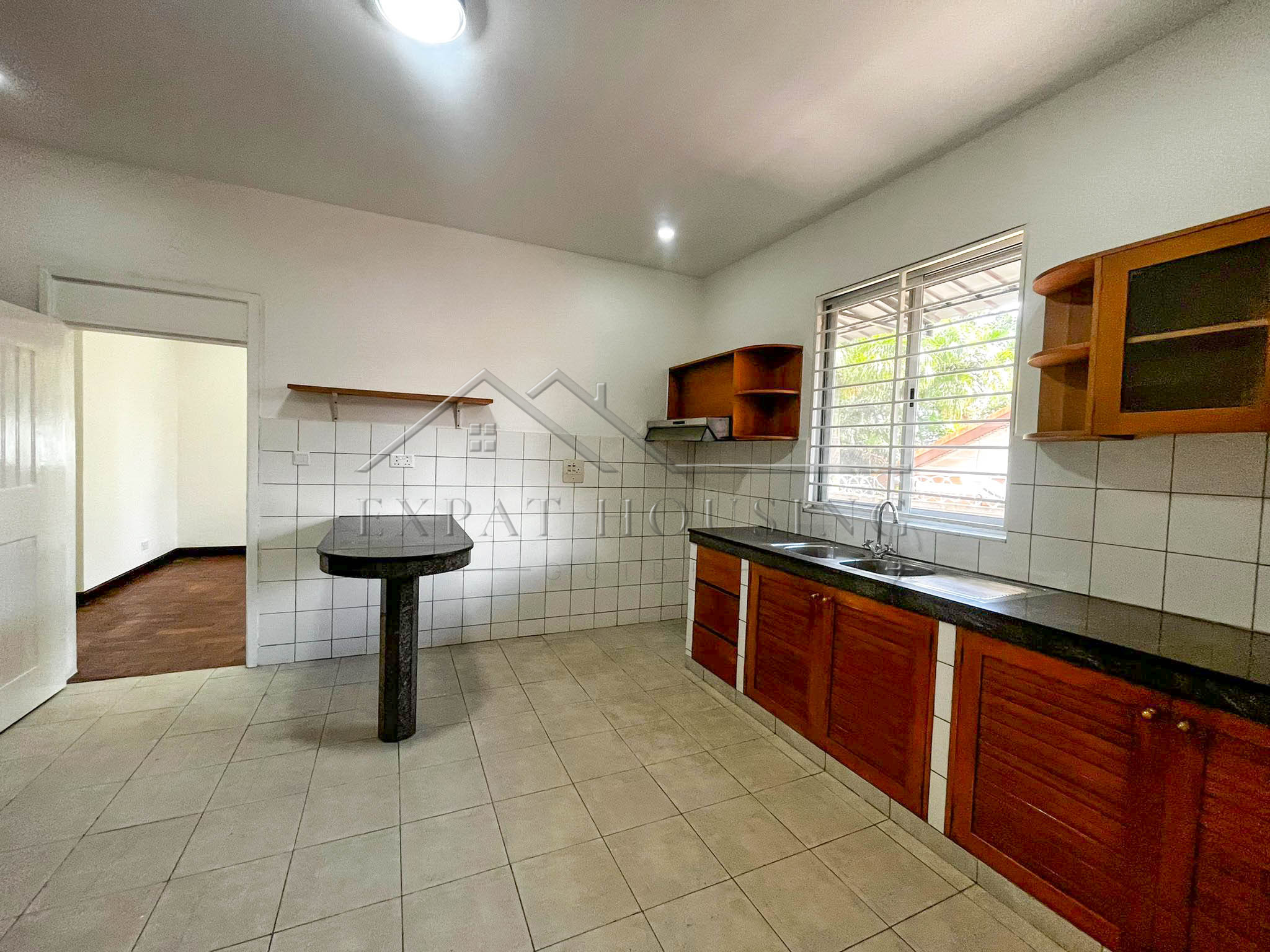 f9d265dd-cb58-490b-bfe3-992c25a6d5f2