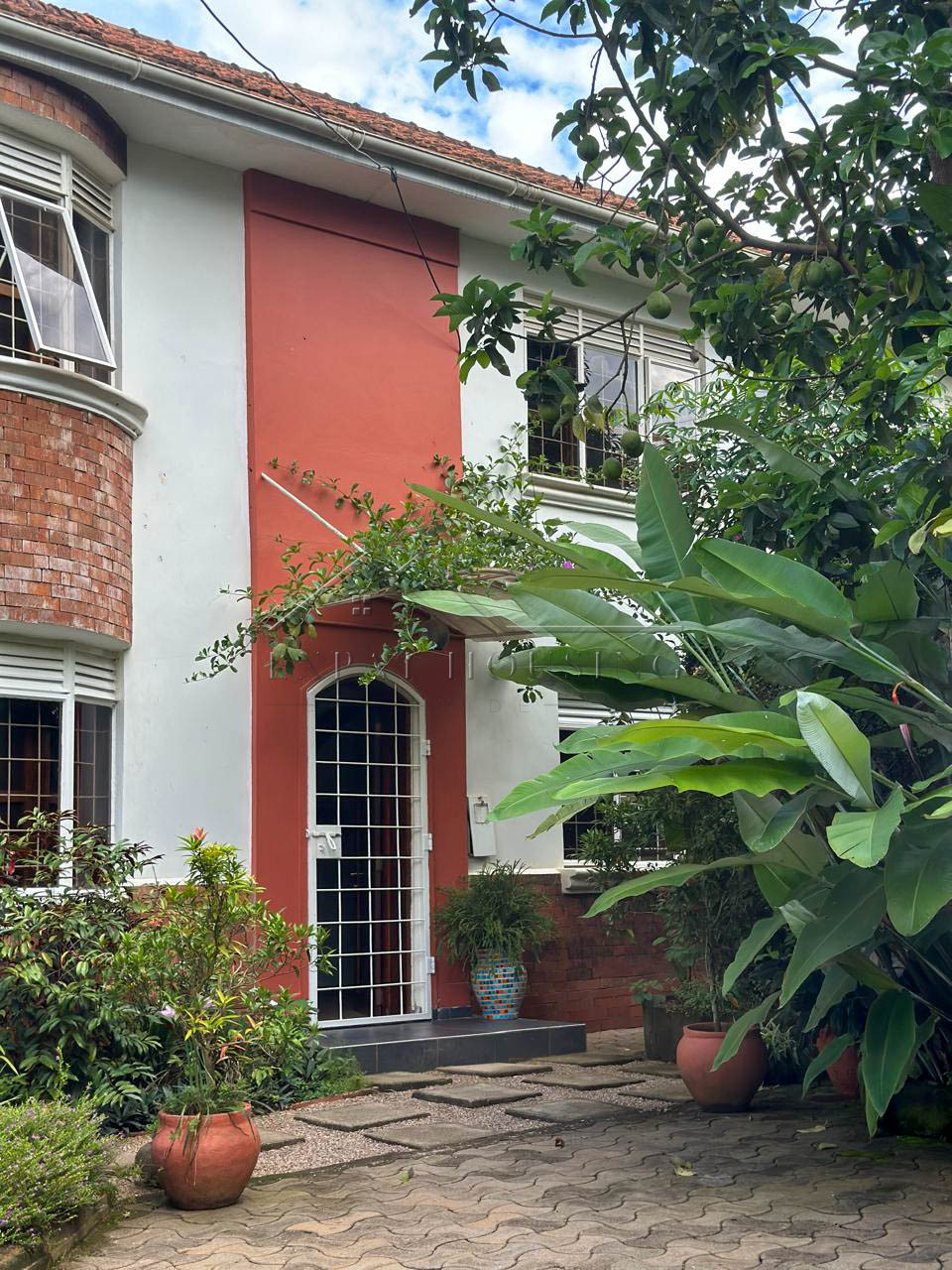 5b4f4b9a-8bca-4d0b-b084-9a33da7cf6ca