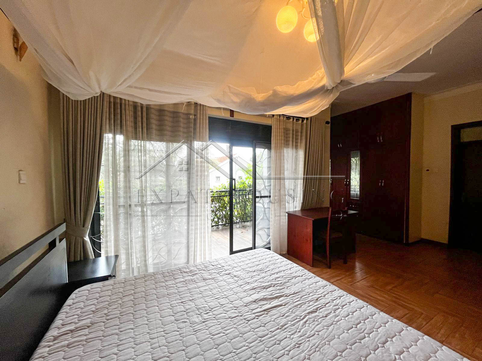 2bb9027c-8e4d-42a8-935c-dffbec254a4d