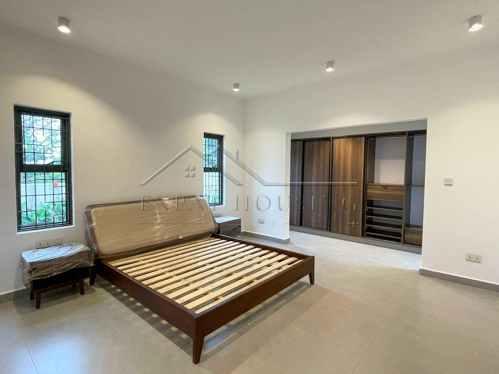 2ddd993b-9102-4b5e-b179-b6b63e4dbdb5 (1)