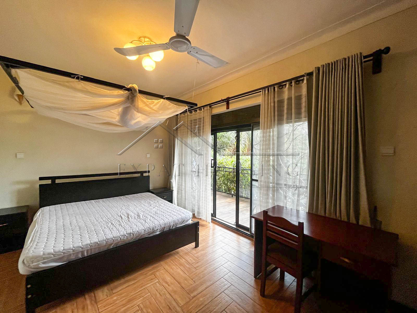 b0375d84-9ca1-4b91-97c6-337a9eb9653e