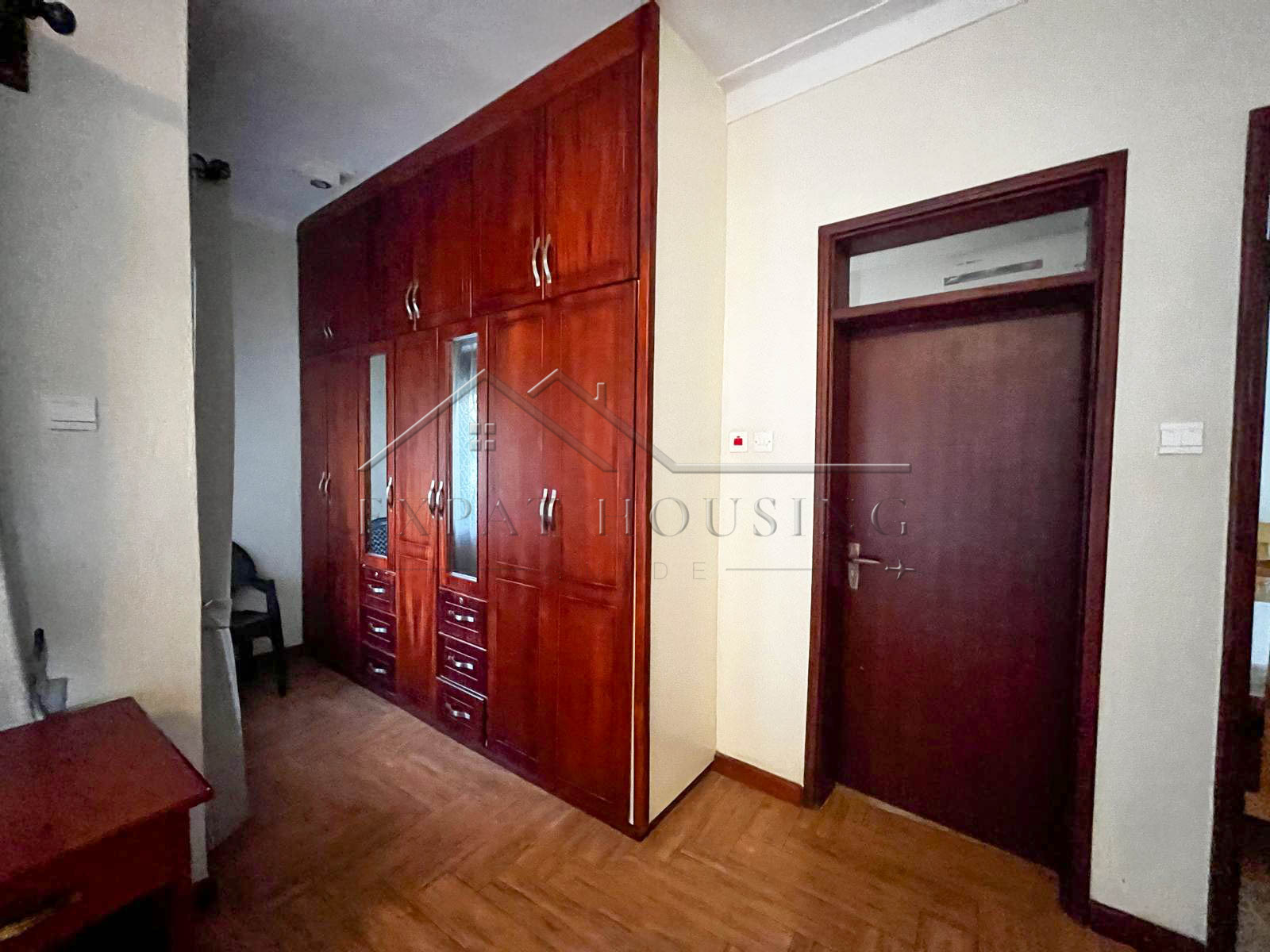 b33f8e9c-d041-4668-b118-88d58ef55c1c