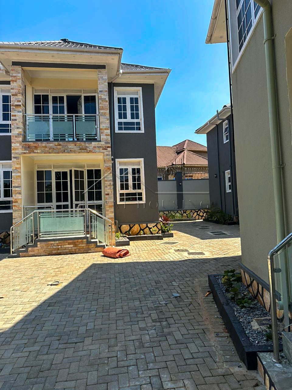 0ee05d4c-f5e5-4e88-be82-635ea9558fc4