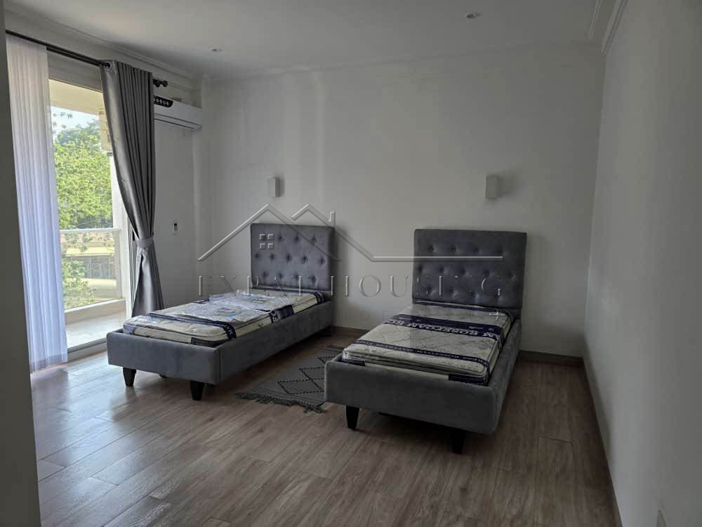 65a3d802-f88a-4b5f-a1f4-ce834ea226ba