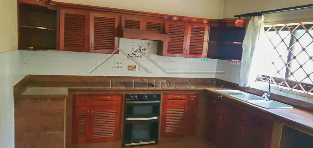 bf204f0e-554b-4f05-b315-2a2842a81d49