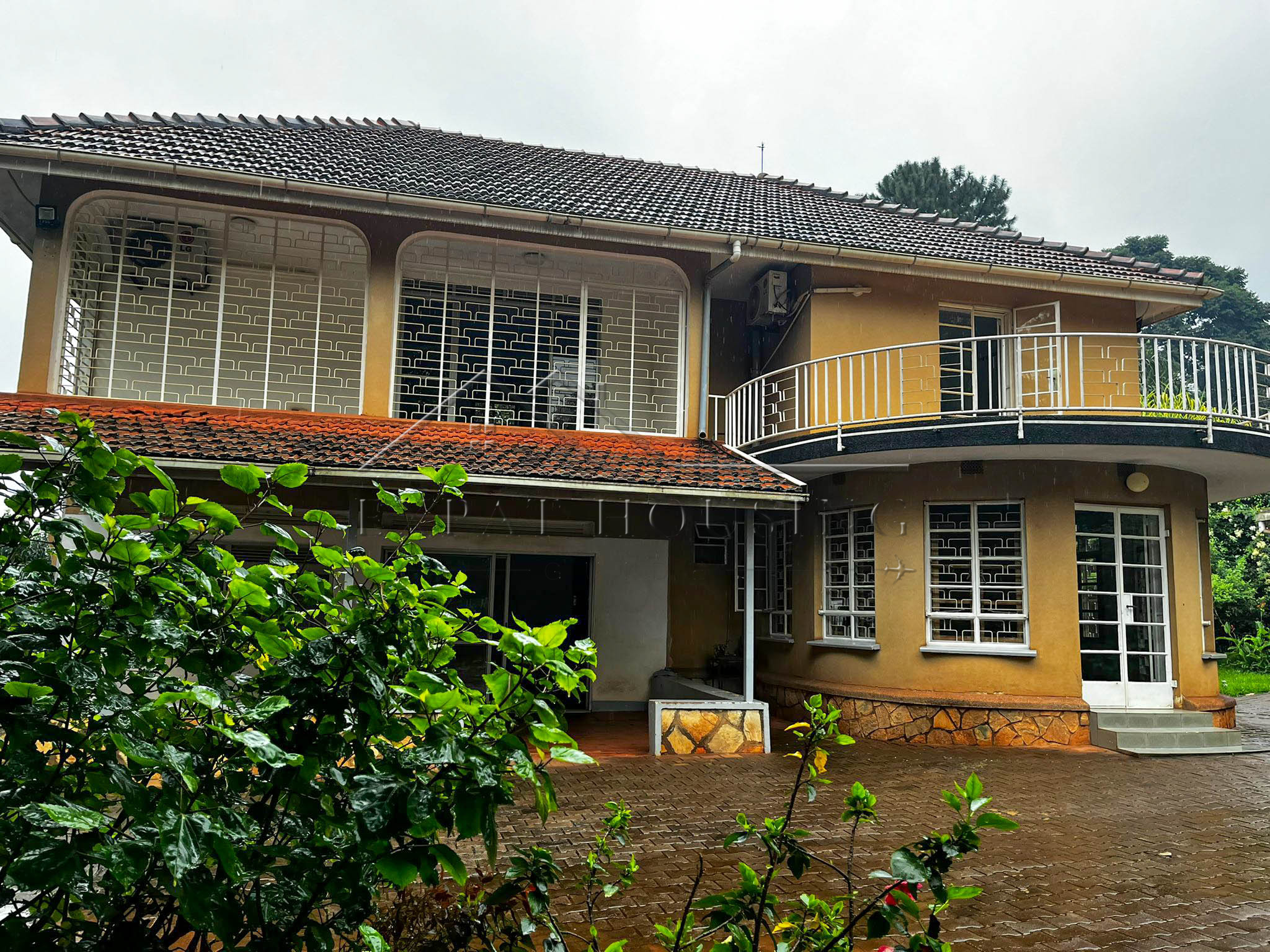 b516f8f5-fc87-4a9d-a92c-4a1004cab315