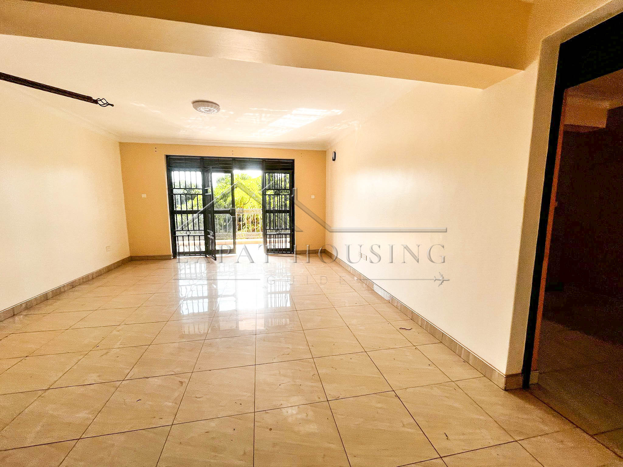 57243740-7eb7-4674-880d-6fac00dc25db