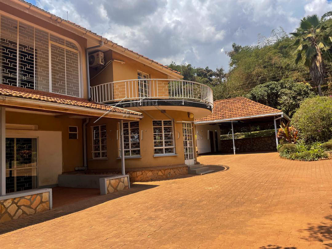 1c3c2af2-a623-44a9-a9d8-990e771f342a