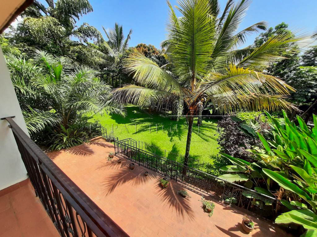 2f24e2a0-b560-4ca0-a0a9-2d7e19bae551