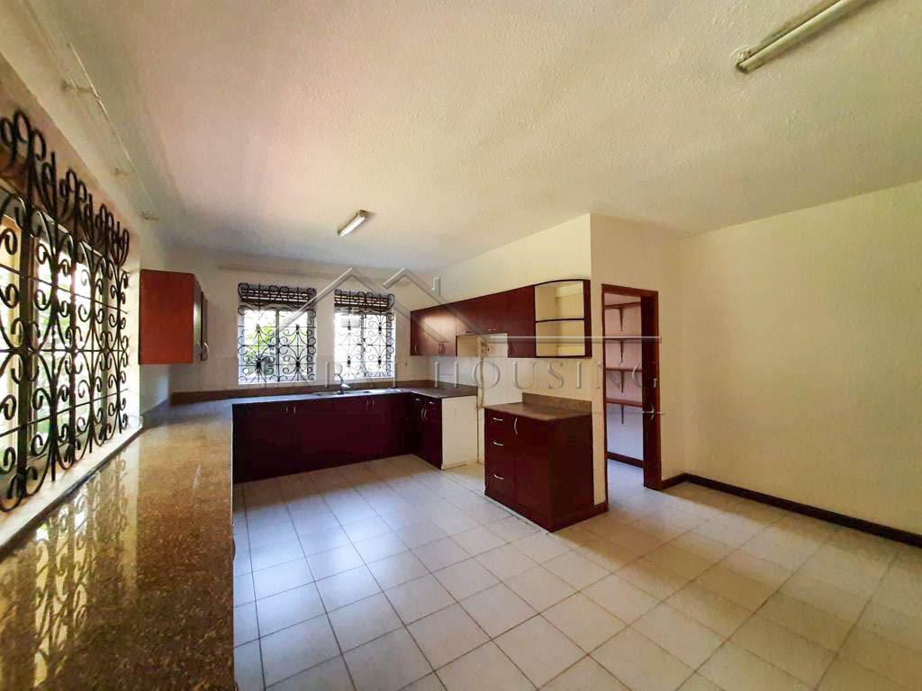 b99b928f-c192-4a16-8294-b3b41f5306f6