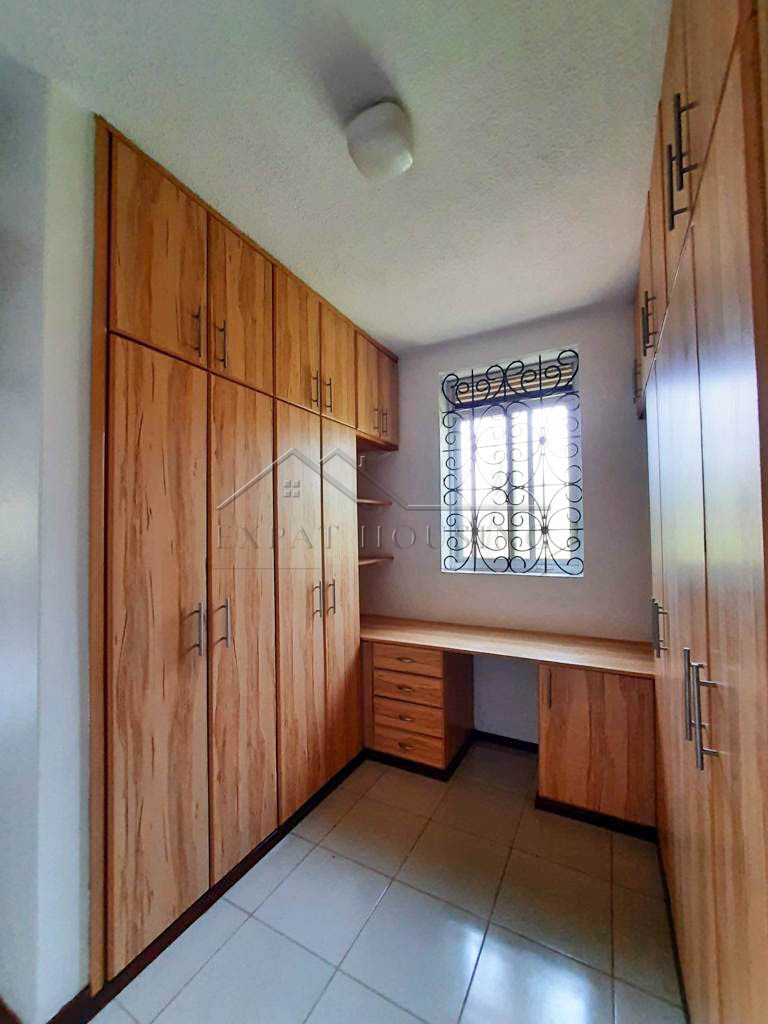 cfd45cee-e978-4f6c-a8d3-e79c96c2f793