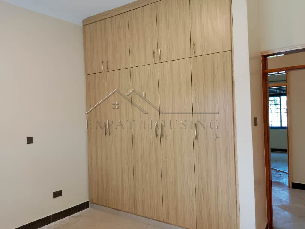 d4ae0ffe-b8c4-4e3b-b924-d9b6d1472805