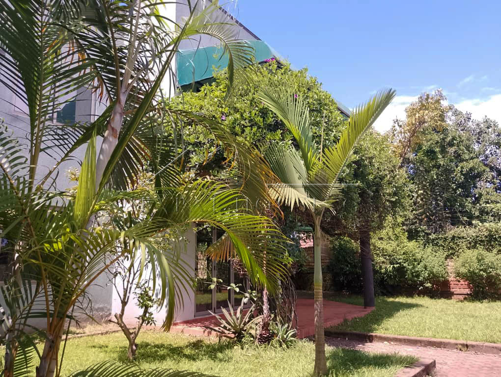 d8eaea3c-6ad6-49e1-a2bf-4570d6cc80ae