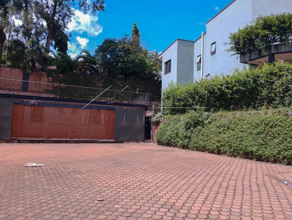 fb30af19-4398-47c3-9483-11b67d207550