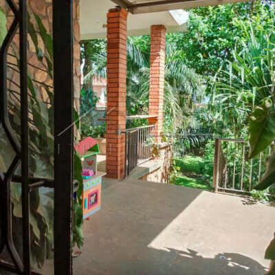 126a044f-d56d-4c79-8d9c-035695935874