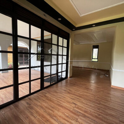 21ec61c8-0377-4106-b3b2-c6af5cea6e51