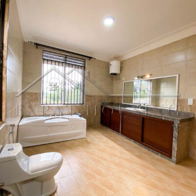 366486457_729939629143867_2696216413927489324_n