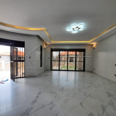 395139749_209263042188670_7186937700169845696_n