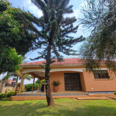 4b67d388-75ef-4a2f-ab48-e114c2040c2b