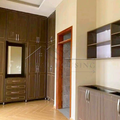 4f687944-6991-4b9b-b9af-bce309c8f2fb