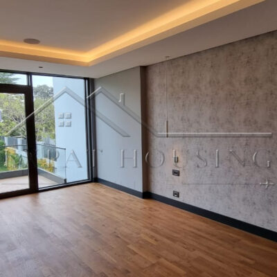 65ddb33c-4015-4ffa-b728-5f338023fca5