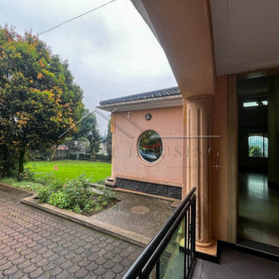 6ee13787-3f3d-49e6-84f3-43e79d31422f